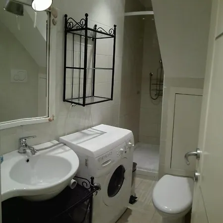 Casa Ligure Con Aria Condizionata, 6 Posti Letto *